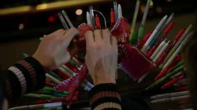 I mean this bow, it's a nice attempt, - Santa, Maybe