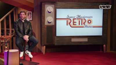 - I mean, who did a little
♪ Walk this way ♪ - Super Maximum Retro Show