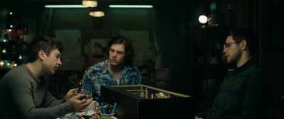 I mean,
does this seem realistic or... - American Animals