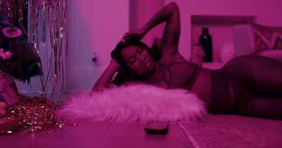 I mean, you don't have to
sit with me or anything, - 10 Reasons Why Men Cheat