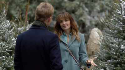I mean, I didn't stay.
Well, she needed me here, - The Enchanted Christmas Cake