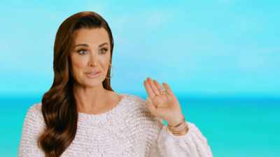 - I mean, I don't know
what's going on over there, - The Real Housewives Ultimate Girls Trip