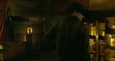 I mean, when I first walked
into Lilith's office, - Nightmare Alley