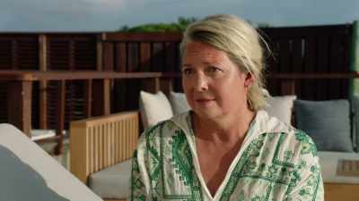 I mean, I know
I hope I get up there, - Love in the Maldives