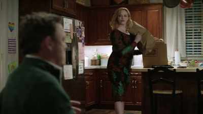 - I mean, I'm sitting here
watching-- - Good Girls