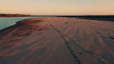 I MEAN, IT DOES LOOK BIG, BUT, - Expedition Mungo