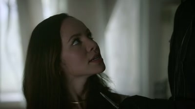 I mean, you kidnapped me
with my phone - Love at First Lie
