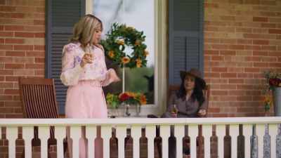 I mean, you know, it
definitely has its advantages. - The Heiress and the Handyman