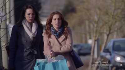 I mean, he must be heavy - A Bundle of Trouble: An Aurora Teagarden Mystery