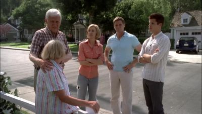 I mean,
she was just lying there. - Desperate Housewives