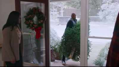 I mean, you should see
my office. [laughs] - Christmas Everlasting