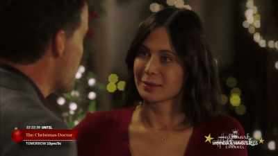 I mean, there's as
many beautiful, candid, - Meet Me at Christmas