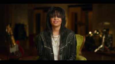 I mean, there's
such a thing as genre, - Women Who Rock
