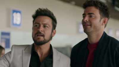 I mean, you two may live
in different time zones, - The Groomsmen: First Look