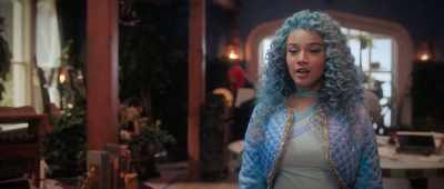 I mean, uh, Ella, hi. - Descendants: The Rise of Red