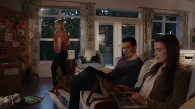 I mean, what if Claire
was bankrolling - Chronicle Mysteries: The Deep End