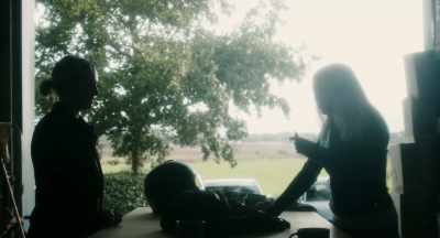 I met Robin yesterday. - Talking To Ghosts