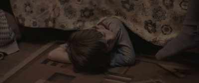 - I miss Dad.
- Don't talk about Dad, OK? - The Railway Children Return