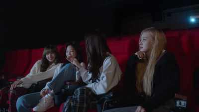 I missed my note at the "eh." - Blackpink: Light Up the Sky