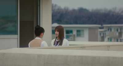 - I...
- Moe,  - My Boyfriend in Orange