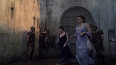 Move inside! - Spartacus