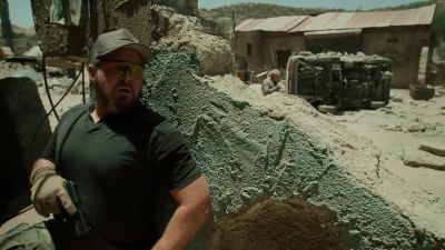 Moving to a better
vantage point, 3. - SEAL Team