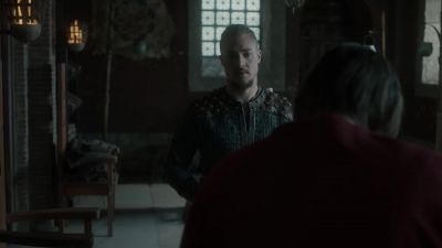 I must sit. - The Last Kingdom