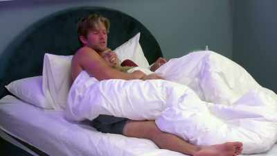 >> I NEED A DYLAN AND WESTON
ALARM CLOCK THAT SWITCHES OFF - Love Island