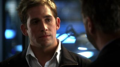 - I need a lawyer.
- I need your clothes. - CSI: Crime Scene Investigation