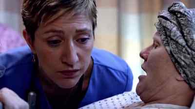 I need a priest.
Okay, honey. Hang on. - Nurse Jackie