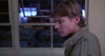 I need a ship, Karenski.
- I ain't a magician you know. - Defiance