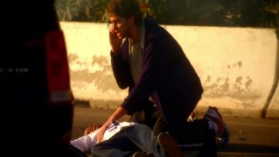 I need an ambulance
at the corner - CSI: Miami