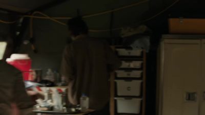I need an I V drip
over here. - Fear the Walking Dead