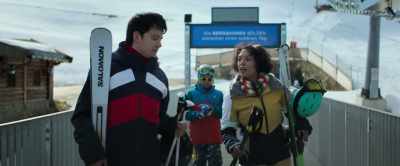I need to ask you something
and... when we're alone. - Your Christmas or Mine 2