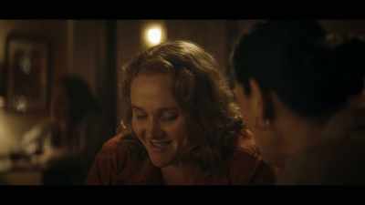 - I need another drink.
- What are you having? - The Tourist