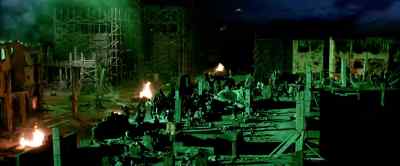 I need four guys in this corner now! - Black Hawk Down
