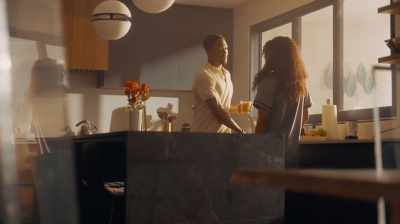 I need to get some work done. And I need you to leave. - Deadly DILF