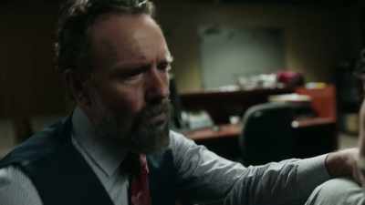 I need... hospital. - The Rookie: Feds