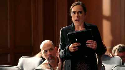 I need immediate assistance
in Courtroom 802. - All Rise