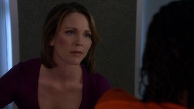 I need to know
who runs the crew. - Lie to Me