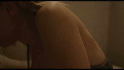 -I need to push.
-Okay. Let's get you out of the bath. - Pieces of a Woman
