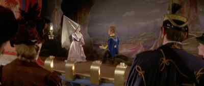- I need to see your father.
- King? What does my brave knight want? - Mayerling