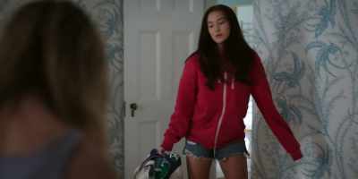 - I need to shower.
- Um, I think - The Summer I Turned Pretty