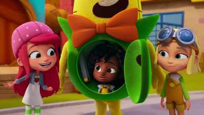 I need spooky, scary, shocking! - Strawberry Shortcake and the Beast of Berry Bog