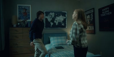 -I need to talk to you.
-I need to talk to you, too. - Accused