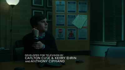 I need the handcuffs off.
He's got documents to sign. - Bates Motel