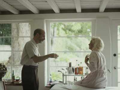 - I need this.
- My God. Have it. - Blonde