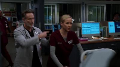 - I need you for a second.
- Please, no! - Chicago Med