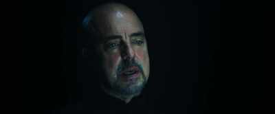 I need you to convince him
to give that to me. - Escape Plan 2: Hades