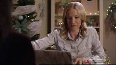 I need you to help me find
Julia's sons, Derek and David. - Road to Christmas